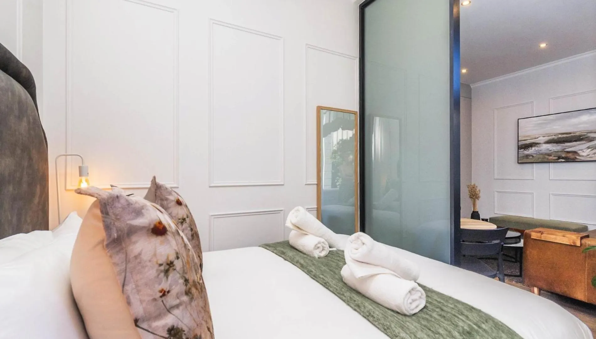 Venice House 1-Bedroom City Apartment Kapstadt